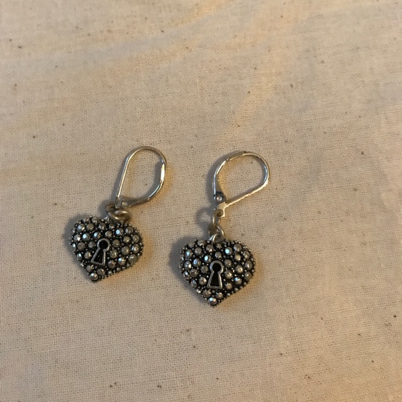 Jewelry - Heart earrings